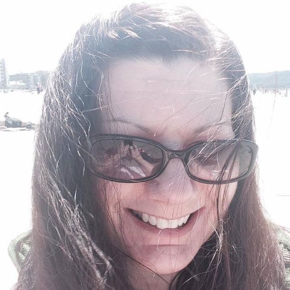 Meet your Posher, Jennifer - Picture 1 of 1